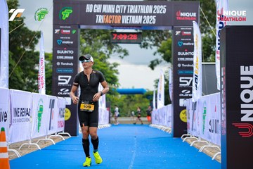 Photo VIET NAM TRI FACTOR CHAMPIONSHIP x HO CHI MINH CITY CHAMPIONSHIP NĂM 2025 - 08c7ef05dfaaa582bcb6d33ddfe4a00d.jpg
