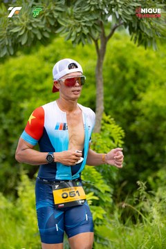 Photo VIET NAM TRI FACTOR CHAMPIONSHIP x HO CHI MINH CITY CHAMPIONSHIP NĂM 2025 - 1664f60b40f164f4af1980b9d25ac6e3.jpg