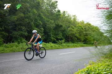 Photo VIET NAM TRI FACTOR CHAMPIONSHIP x HO CHI MINH CITY CHAMPIONSHIP NĂM 2025 - 20e22a986975ff6e75a3f684fc9fa79d.jpg