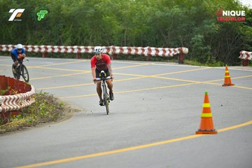 Ảnh sự kiện VIET NAM TRI FACTOR CHAMPIONSHIP x HO CHI MINH CITY CHAMPIONSHIP NĂM 2025 - 2141f3638098f8cdf18beb376f2dfad3.jpg