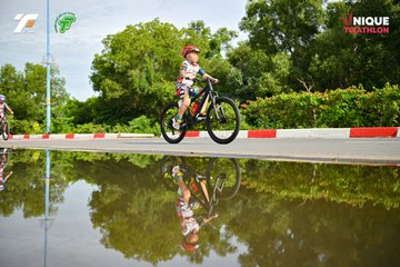 Ảnh sự kiện VIET NAM TRI FACTOR CHAMPIONSHIP x HO CHI MINH CITY CHAMPIONSHIP NĂM 2025 - 2374b32a2ecff6913ac252e6878add4d.jpg