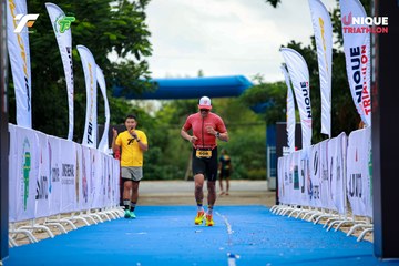 Photo VIET NAM TRI FACTOR CHAMPIONSHIP x HO CHI MINH CITY CHAMPIONSHIP NĂM 2025 - 24ba37e2763ac0009e8c5668c0cdaaad.jpg