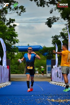 Photo VIET NAM TRI FACTOR CHAMPIONSHIP x HO CHI MINH CITY CHAMPIONSHIP NĂM 2025 - 27b3d3cfa18c6d1bb339711233c462cb.jpg