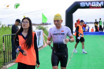 Ảnh sự kiện VIET NAM TRI FACTOR CHAMPIONSHIP x HO CHI MINH CITY CHAMPIONSHIP NĂM 2025 - 28fa3e562527b3e45a7cd6d1e0b90c2b.jpg