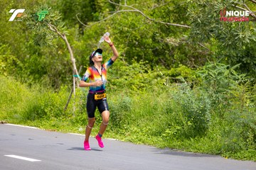 Photo VIET NAM TRI FACTOR CHAMPIONSHIP x HO CHI MINH CITY CHAMPIONSHIP NĂM 2025 - 2a161647fd34266e315adc3d88855676.jpg