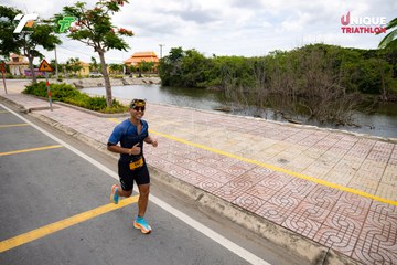 Photo VIET NAM TRI FACTOR CHAMPIONSHIP x HO CHI MINH CITY CHAMPIONSHIP NĂM 2025 - 2ab8b5c1eef113fae0ee1b985dd9f385.jpg