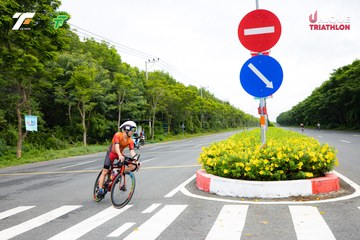 Photo VIET NAM TRI FACTOR CHAMPIONSHIP x HO CHI MINH CITY CHAMPIONSHIP NĂM 2025 - 2df3c5dada6e92be08e7a65472cfe0b2.jpg