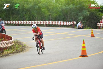 Ảnh sự kiện VIET NAM TRI FACTOR CHAMPIONSHIP x HO CHI MINH CITY CHAMPIONSHIP NĂM 2025 - 2e697e502e7b115b20139a92d513bc80.jpg