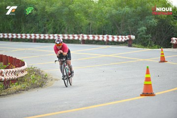 Ảnh sự kiện VIET NAM TRI FACTOR CHAMPIONSHIP x HO CHI MINH CITY CHAMPIONSHIP NĂM 2025 - 35426fea537e4eaad54e33caf6fea1eb.jpg