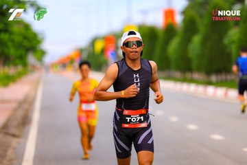 Ảnh sự kiện VIET NAM TRI FACTOR CHAMPIONSHIP x HO CHI MINH CITY CHAMPIONSHIP NĂM 2025 - 3c28d752402e812a9525cef11a79eedb.jpg