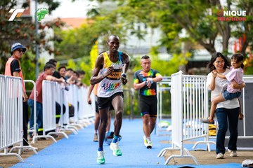 Photo VIET NAM TRI FACTOR CHAMPIONSHIP x HO CHI MINH CITY CHAMPIONSHIP NĂM 2025 - 3ec7a71d0ed7072842f0a98952f26e99.jpg