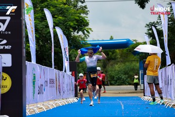 Photo VIET NAM TRI FACTOR CHAMPIONSHIP x HO CHI MINH CITY CHAMPIONSHIP NĂM 2025 - 4891be1f90cf9cdfeee71d1512fa156d.jpg