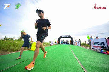 Ảnh sự kiện VIET NAM TRI FACTOR CHAMPIONSHIP x HO CHI MINH CITY CHAMPIONSHIP NĂM 2025 - 4aed8d102cc6b2fa8e1ec84e8988d2a9.jpg