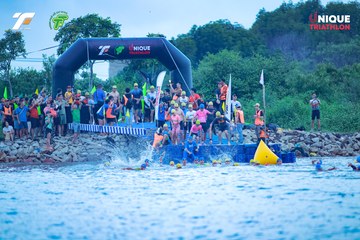 Ảnh sự kiện VIET NAM TRI FACTOR CHAMPIONSHIP x HO CHI MINH CITY CHAMPIONSHIP NĂM 2025 - 4b2b2a7f4f2451aed5fdbb7e40ffd459.jpg