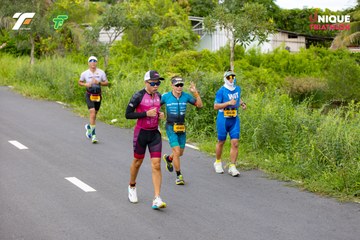 Photo VIET NAM TRI FACTOR CHAMPIONSHIP x HO CHI MINH CITY CHAMPIONSHIP NĂM 2025 - 4d5bc2a87f906098f56a6c9a1d2593da.jpg