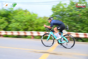 Ảnh sự kiện VIET NAM TRI FACTOR CHAMPIONSHIP x HO CHI MINH CITY CHAMPIONSHIP NĂM 2025 - 6bce9c2a3fa874cb3d9f98187ba118fc.jpg