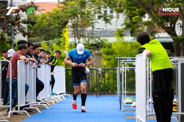 Photo VIET NAM TRI FACTOR CHAMPIONSHIP x HO CHI MINH CITY CHAMPIONSHIP NĂM 2025 - 6e564325b7f8825e4eb6d14192795196.jpg