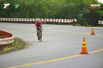 Ảnh sự kiện VIET NAM TRI FACTOR CHAMPIONSHIP x HO CHI MINH CITY CHAMPIONSHIP NĂM 2025 - 6e7413d9ed1fa8162112e33f2eae1dbf.jpg