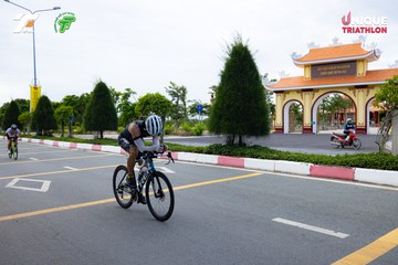Photo VIET NAM TRI FACTOR CHAMPIONSHIP x HO CHI MINH CITY CHAMPIONSHIP NĂM 2025 - 70c104cb40332e08bbfc80ec32eae323.jpg