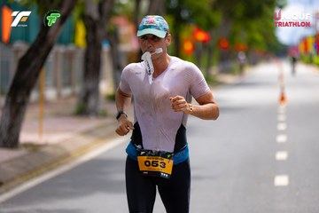 Photo VIET NAM TRI FACTOR CHAMPIONSHIP x HO CHI MINH CITY CHAMPIONSHIP NĂM 2025 - 7516d8bb11ba99d10bfac81814aee438.jpg