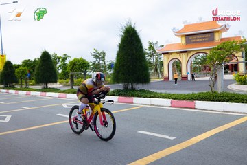 Ảnh sự kiện VIET NAM TRI FACTOR CHAMPIONSHIP x HO CHI MINH CITY CHAMPIONSHIP NĂM 2025 - 76d54fad5cf0c9a70fd1ffb1fc0c7ba2.jpg
