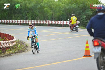 Ảnh sự kiện VIET NAM TRI FACTOR CHAMPIONSHIP x HO CHI MINH CITY CHAMPIONSHIP NĂM 2025 - 7f7df3d69044ba710a71bd7b6a6a22ed.jpg