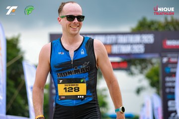 Photo VIET NAM TRI FACTOR CHAMPIONSHIP x HO CHI MINH CITY CHAMPIONSHIP NĂM 2025 - 80625a1efa7bf2550066b5800c9efa5e.jpg
