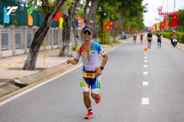 Photo VIET NAM TRI FACTOR CHAMPIONSHIP x HO CHI MINH CITY CHAMPIONSHIP NĂM 2025 - 8257266a75ebaf75f813c8ecd4d94f39.jpg
