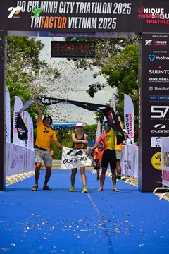 Photo VIET NAM TRI FACTOR CHAMPIONSHIP x HO CHI MINH CITY CHAMPIONSHIP NĂM 2025 - 8393946042c2e366e6573e2cac8c9d14.jpg