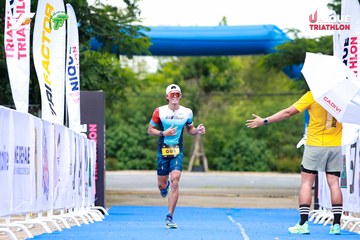 Photo VIET NAM TRI FACTOR CHAMPIONSHIP x HO CHI MINH CITY CHAMPIONSHIP NĂM 2025 - 8b184949152dd94aa1e3d3ad0ec9fa9b.jpg