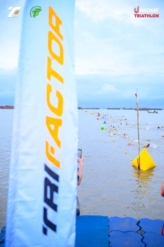 Ảnh sự kiện VIET NAM TRI FACTOR CHAMPIONSHIP x HO CHI MINH CITY CHAMPIONSHIP NĂM 2025 - 8cd153e6361805306dd3d0072ebd2bf6.jpg