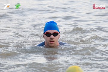 Ảnh sự kiện VIET NAM TRI FACTOR CHAMPIONSHIP x HO CHI MINH CITY CHAMPIONSHIP NĂM 2025 - 8e8f9d31827df2b390e8e48b1f0f87ab.jpg