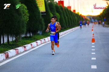 Ảnh sự kiện VIET NAM TRI FACTOR CHAMPIONSHIP x HO CHI MINH CITY CHAMPIONSHIP NĂM 2025 - 8f091b09619d83b071995385dc6eb885.jpg