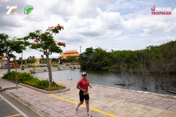 Photo VIET NAM TRI FACTOR CHAMPIONSHIP x HO CHI MINH CITY CHAMPIONSHIP NĂM 2025 - 915777013c2b2f99396f43e4d4ace829.jpg