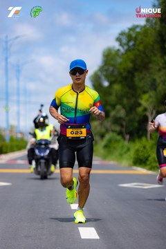 Photo VIET NAM TRI FACTOR CHAMPIONSHIP x HO CHI MINH CITY CHAMPIONSHIP NĂM 2025 - 94edb2a2d0d00b1cebb29932298db3dd.jpg