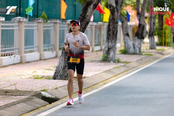 Photo VIET NAM TRI FACTOR CHAMPIONSHIP x HO CHI MINH CITY CHAMPIONSHIP NĂM 2025 - 9611165aa63646cdc825aa24f49b1089.jpg