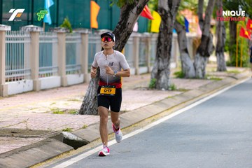 Photo VIET NAM TRI FACTOR CHAMPIONSHIP x HO CHI MINH CITY CHAMPIONSHIP NĂM 2025 - 96ebf1e8bf91197d015cd1f6fd0e0485.jpg