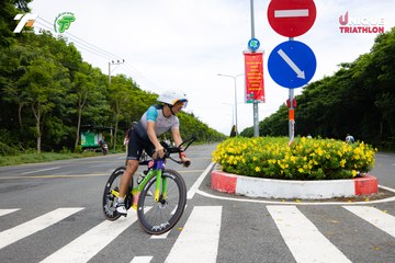 Photo VIET NAM TRI FACTOR CHAMPIONSHIP x HO CHI MINH CITY CHAMPIONSHIP NĂM 2025 - 98ff7f48a6a89a98e372670408c5ca70.jpg