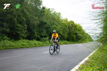 Photo VIET NAM TRI FACTOR CHAMPIONSHIP x HO CHI MINH CITY CHAMPIONSHIP NĂM 2025 - 9de60ca6e65c8113d459a4e36b712ed8.jpg