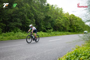 Photo VIET NAM TRI FACTOR CHAMPIONSHIP x HO CHI MINH CITY CHAMPIONSHIP NĂM 2025 - af8143f0c8cbd8e7e8852ddce4f62014.jpg