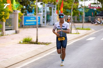 Photo VIET NAM TRI FACTOR CHAMPIONSHIP x HO CHI MINH CITY CHAMPIONSHIP NĂM 2025 - d713b448362c6aad53b79c80545eb2b0.jpg