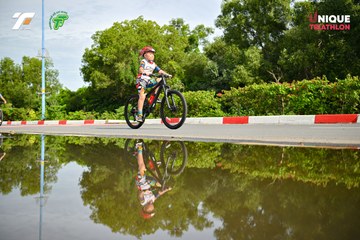 Ảnh sự kiện VIET NAM TRI FACTOR CHAMPIONSHIP x HO CHI MINH CITY CHAMPIONSHIP NĂM 2025 - ebb7fd468e00423f6e2bfdc5769360ab.jpg