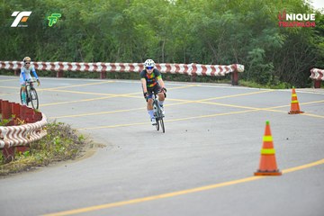 Ảnh sự kiện VIET NAM TRI FACTOR CHAMPIONSHIP x HO CHI MINH CITY CHAMPIONSHIP NĂM 2025 - f45b2e0caf9ac653464fd0a0472b9b0b.jpg