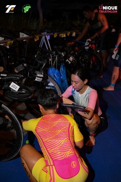 Ảnh sự kiện VIET NAM TRI FACTOR CHAMPIONSHIP x HO CHI MINH CITY CHAMPIONSHIP NĂM 2025 - f9b80cf8c81852ea2d0c7ae3b20bbb35.jpg