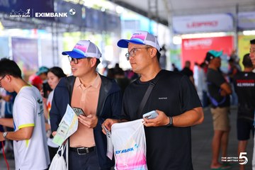 Photo HO CHI MINH CITY NIGHT RUN EXIMBANK 2026 - 0036c667b8b4fe985bce8d0ef648b4ee.jpg