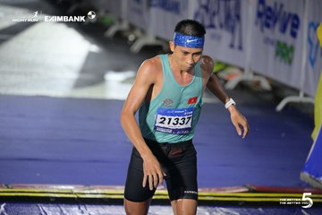 Photo HO CHI MINH CITY NIGHT RUN EXIMBANK 2026 - 00b47ce4a132809e4a9e81047d000c6b.jpg