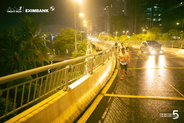 Photo HO CHI MINH CITY NIGHT RUN EXIMBANK 2026 - 00d081df60c8a1b523c2a4ed13f502d9.jpg