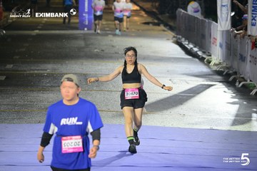 HO CHI MINH CITY NIGHT RUN EXIMBANK 2026 - Ảnh #4983685