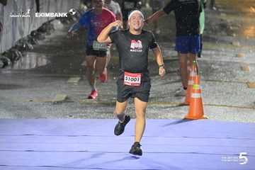 Photo HO CHI MINH CITY NIGHT RUN EXIMBANK 2026 - 01dd0e80c3e0807a0b292b89284bc553.jpg