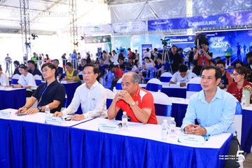 Photo HO CHI MINH CITY NIGHT RUN EXIMBANK 2026 - 01feccd7a3e22b9f5c9ac792dbc790bc.jpg